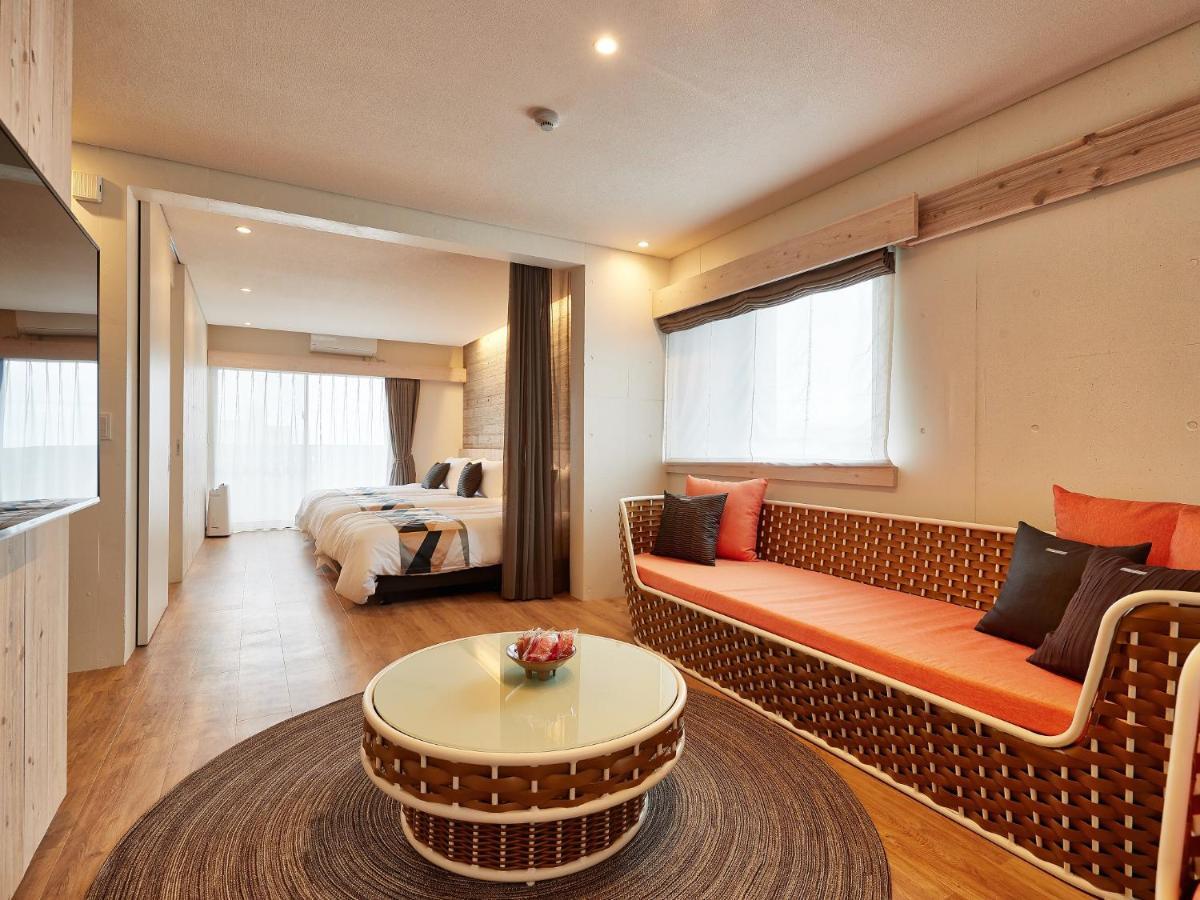 Yomitan Condhotel Nd Экстерьер фото
